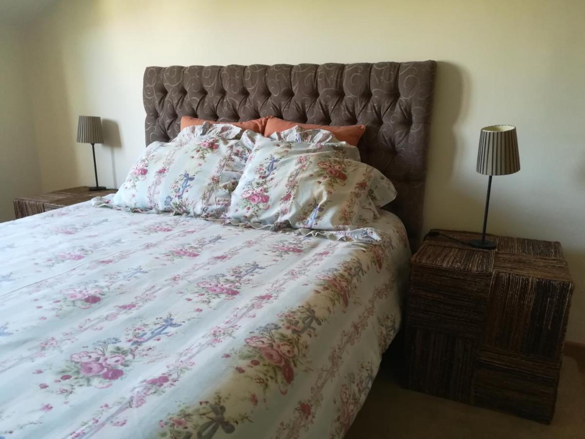Vila Casa Ribeira De Pera Castanheira de Pera Exteriér fotografie